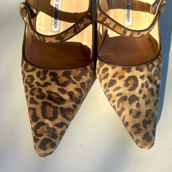 Manolo Blahnik Campari Suede Leopard Print Mary Jane Heels, 39, US 8.5 - 9 - Picture 8 of 13